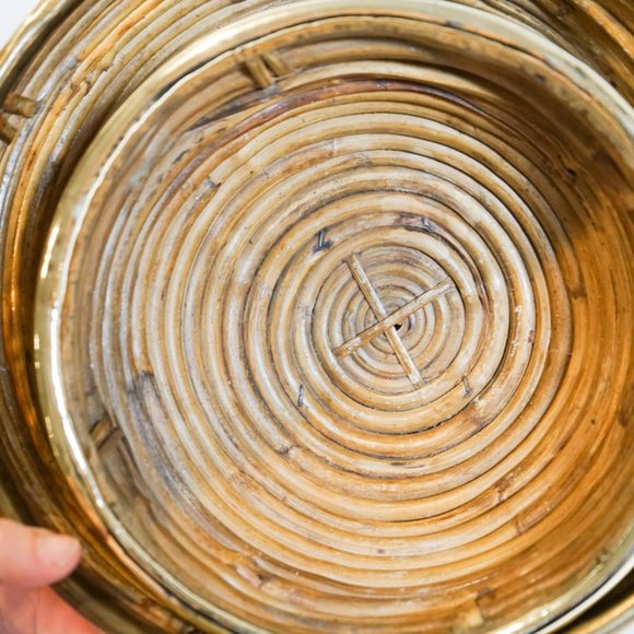 Pair of Rattan and Brass Italian Basket Bowls - in style of Gabriella Crespi - Picture 13 of 13